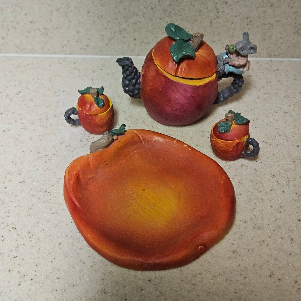 Vintage 90s Miniature Resin Tea Set - Apple or Peach Mouse